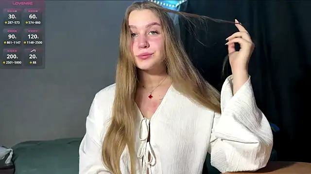 EdithHaskell online show from May 30, 2:26 pm