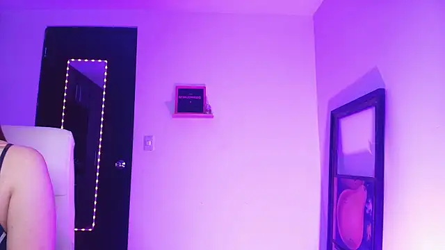 TinaJonnes  online show from February 23, 7:19 am