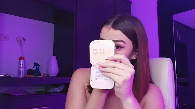 TinaJonnes  online show from April 18, 7:22 am