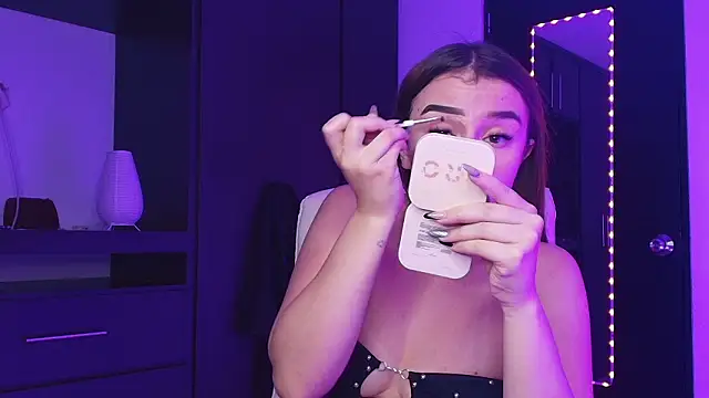 TinaJonnes  online show from March 10, 7:45 am