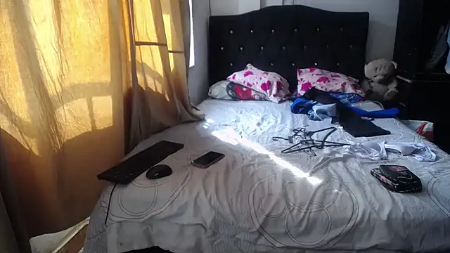 merryymaturee  online show from October 27, 1:28 pm