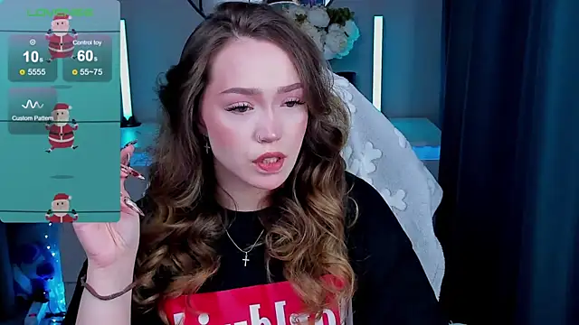 Evia r0se online show from December 22, 1:14 pm