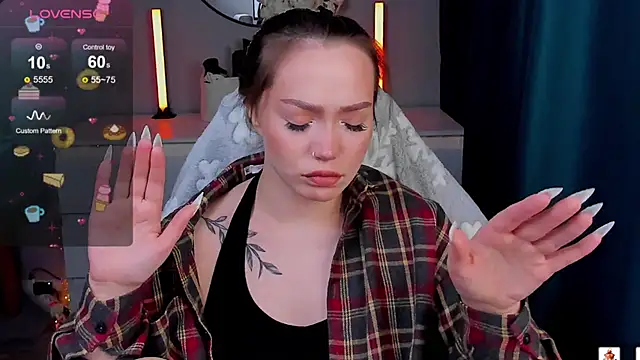 Evia r0se online show from January 14, 10:20 am