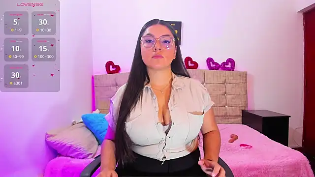 Snapshot of Catherine_summer1 chatting on October 15, 10:23 pm Catherine summer1 online show from October 15, 10:23 pm