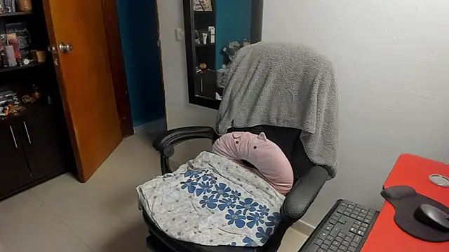 peanut tangerine online show from March 20, 12:04 am