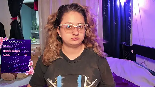 AnnieBigBoobs online show from October 4, 8:57 pm