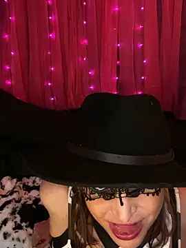 That1OfAKind online show from March 22, 8:20 am