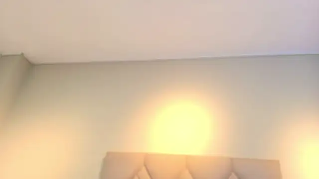 Isis Osman online show from March 21, 2:00 pm