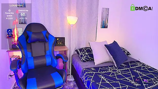 aron wi online show from November 3, 10:41 am