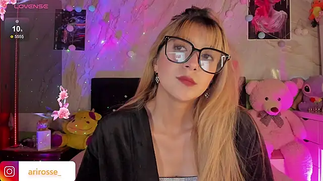 ariana rosse   online show from November 26, 8:04 am