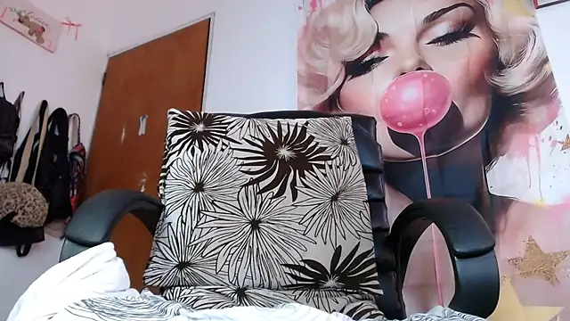 Sexy-Favgirl online show from July 28, 10:20 pm