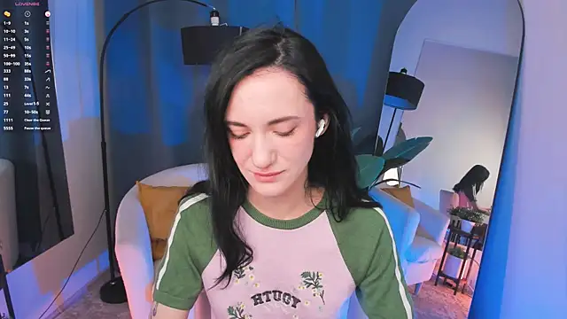 Dearly kitty online show from September 16, 6:43 am