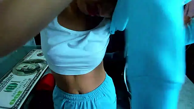 Snapshot of Paris_Petit chatting on October 14, 8:22 pm Paris Petit online show from October 14, 8:22 pm