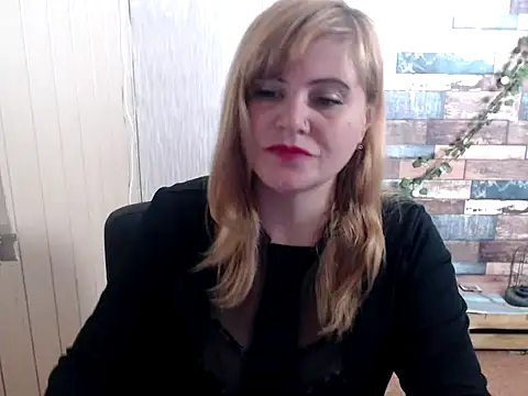 DaniellaKiss online show from October 6, 7:47 am