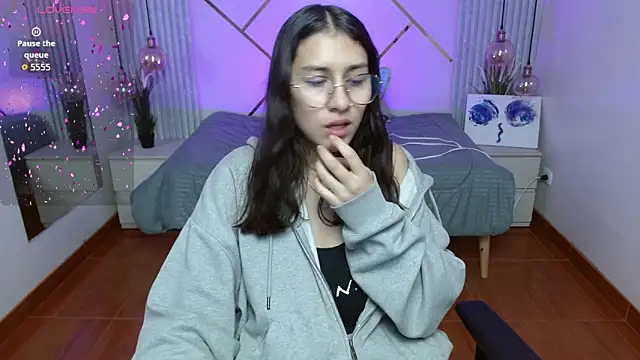 Lita Rogers online show from April 9, 2:22 pm