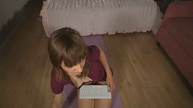 EnchantedIvy online show from July 15, 8:13 pm