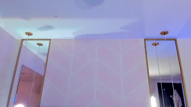 GabyPetit online show from November 27, 8:12 pm