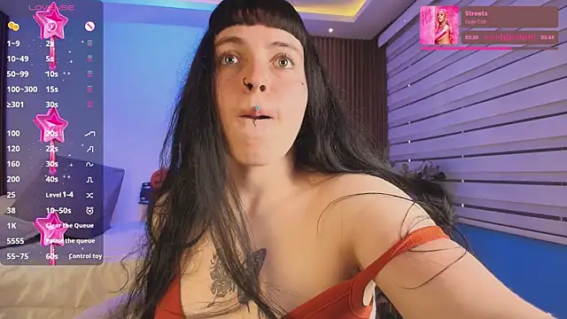 Lucy Smith2 online show from October 17, 8:23 pm