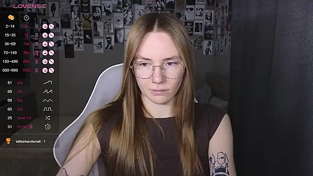 littlevildevil online show from March 14, 10:38 am