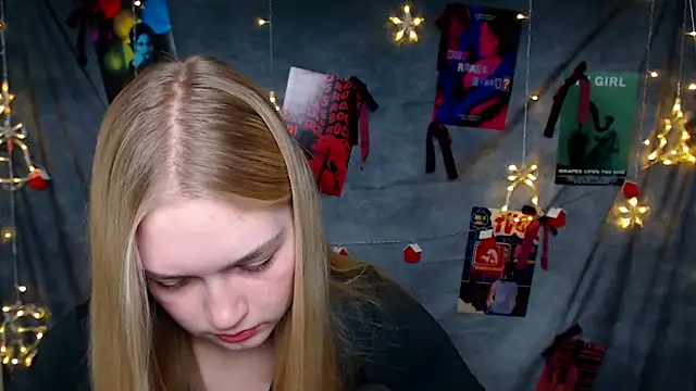 MademoiselleCl online show from December 13, 8:04 pm