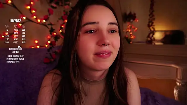 GillianDowdey online show from October 31, 3:30 am