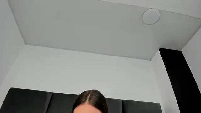 Lizz Luna online show from November 4, 7:19 pm