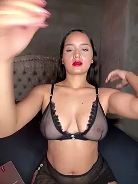 MollySanders    online show from November 2, 10:13 pm