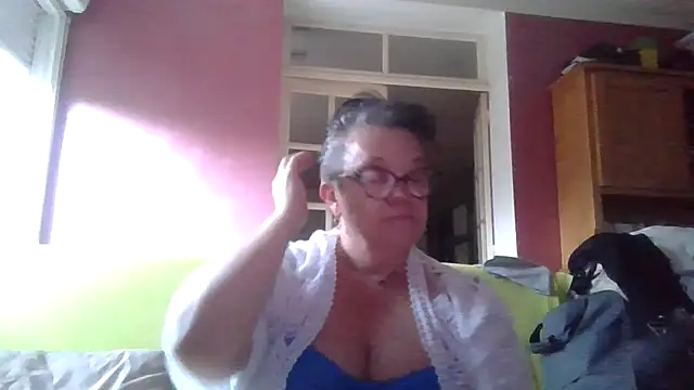 Vandeae44 online show from July 23, 7:44 pm