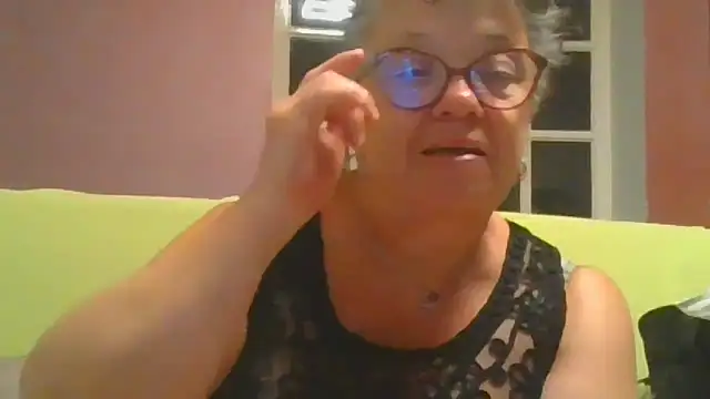 Vandeae44 online show from July 27, 8:28 pm