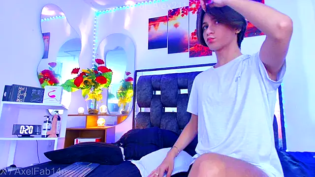 Snapshot of Alex_and_Fabian chatting on September 21, 8:40 pm Alex and Fabian online show from September 21, 8:40 pm