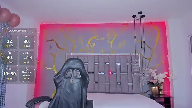 AlessiaDouce online show from October 18, 5:32 am