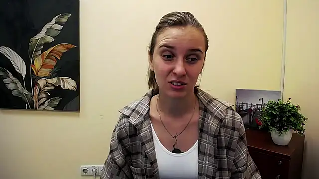 Snapshot of _Nicole_new chatting on September 12, 8:01 am Nicole new online show from September 12, 8:01 am
