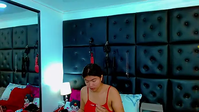 Isalombardi online show from June 5, 3:10 am
