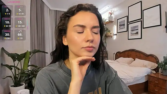 NicoleLuv online show from November 14, 4:40 pm