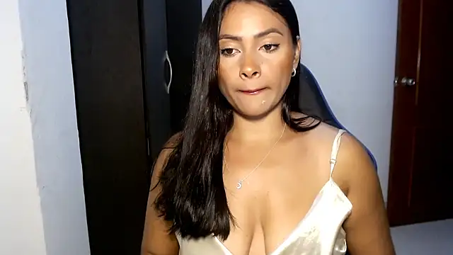 meghan2 online show from August 2, 3:31 am