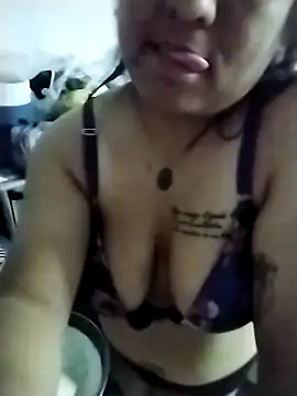 EmpaticBolillo online show from April 13, 1:07 am