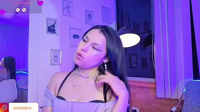 Emilly Rivera online show from September 12, 3:51 am