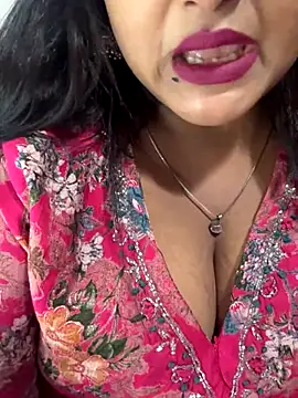 Snapshot of Ayesha_mahi chatting on September 28, 8:41 am Ayesha mahi online show from September 28, 8:41 am