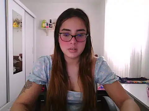 maliamiller online show from June 12, 1:30 pm