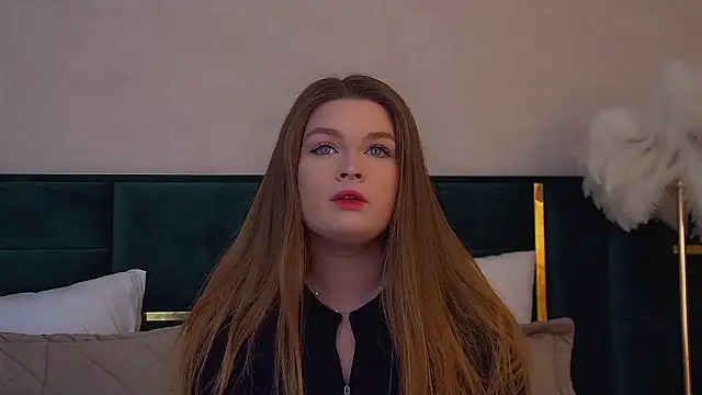 CrystalLyons online show from February 2, 6:07 pm