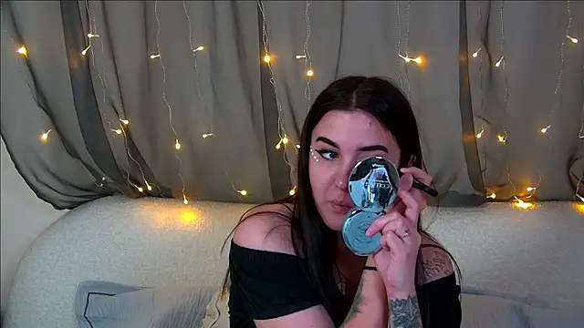 ChristinaMilton online show from October 25, 6:59 pm