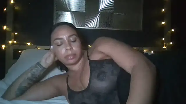 Bigbootyjaydaa online show from December 4, 1:08 am