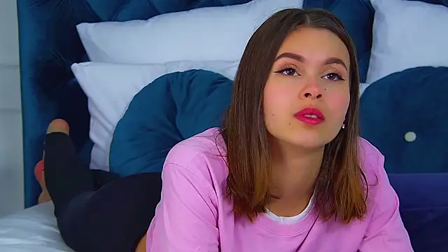 PollyLanders online show from September 15, 6:15 pm