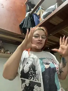 SophiaWeestt99 online show from April 6, 4:57 am