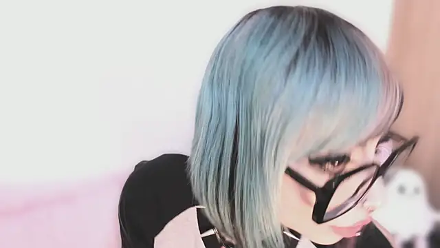 Snapshot of NikkiRamone chatting on October 7, 10:36 pm NikkiRamone online show from October 7, 10:36 pm
