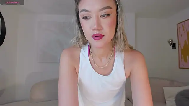 RebeccaHudson online show from March 21, 7:52 pm