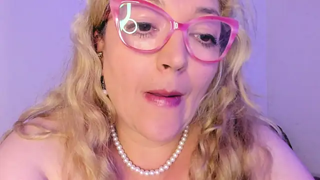 Naty Mature  online show from October 25, 8:37 pm