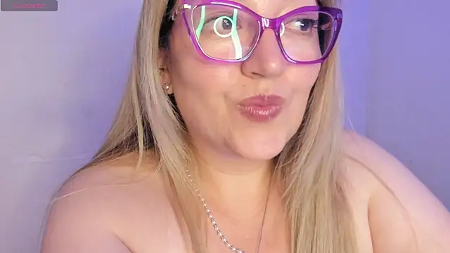 Naty Mature  online show from May 22, 2:42 am