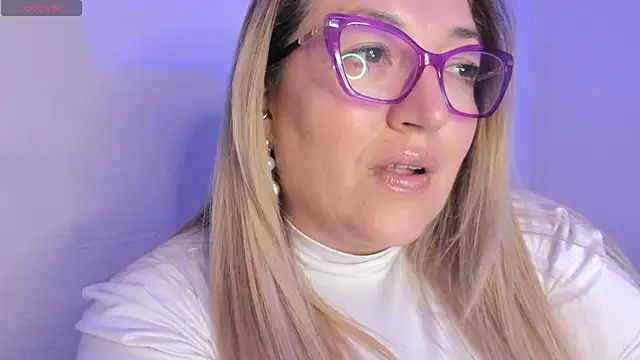 Naty Mature  online show from May 21, 2:42 am