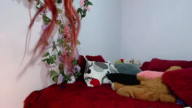 kymmgolden online show from September 22, 12:14 pm